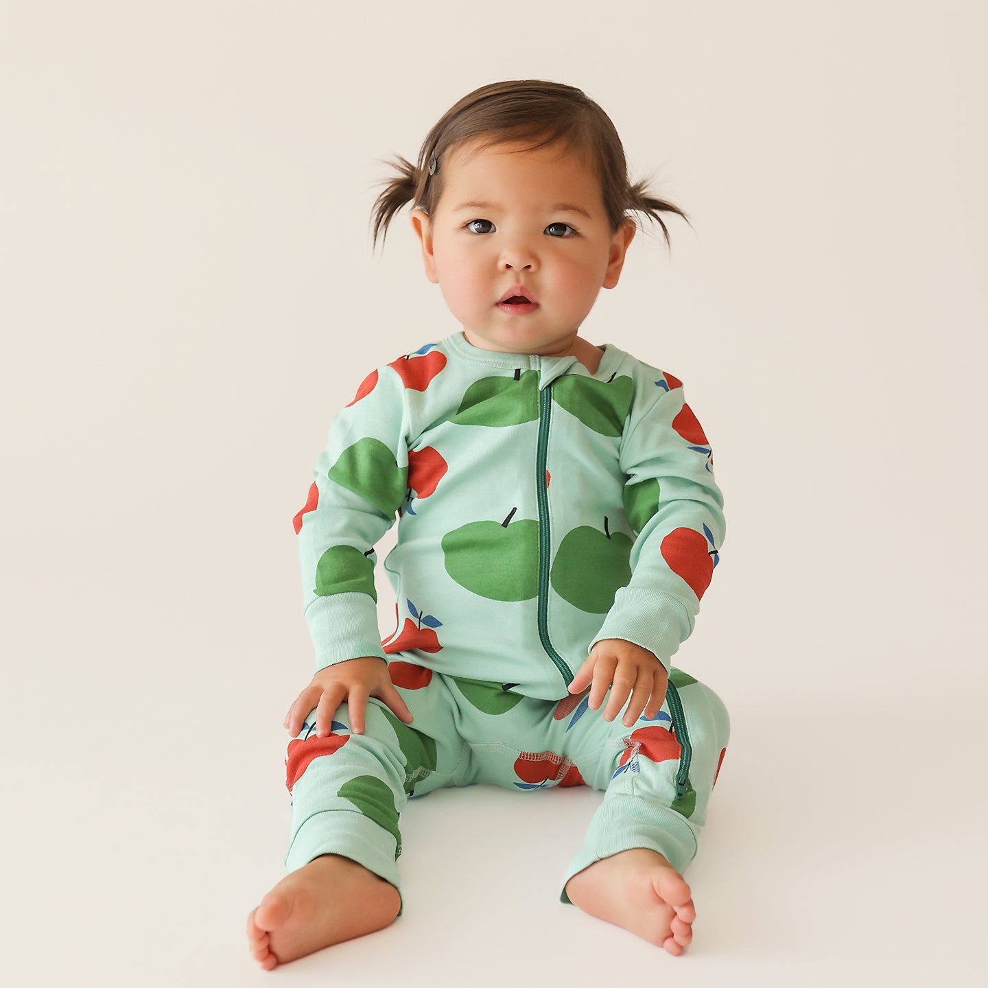 IG_FW25_ROMPER_SIG_apples.jpg